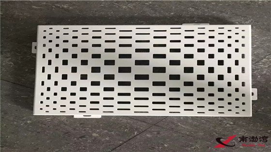 鋁單板有哪些優異的特性？